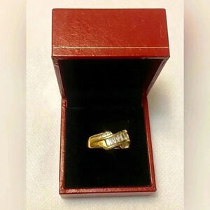 EDCO brand cute gold tone ring  💍